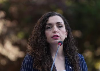 Vjosa Osmani mandaton Glauk Konjufcën për formimin e Qeverisë së re