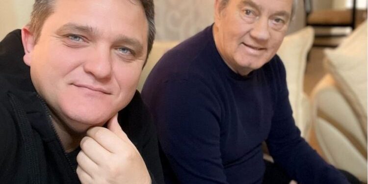 Dy vite nga vdekja e Zef Dedës, Juli i kushton fjalët e ndjera të atit