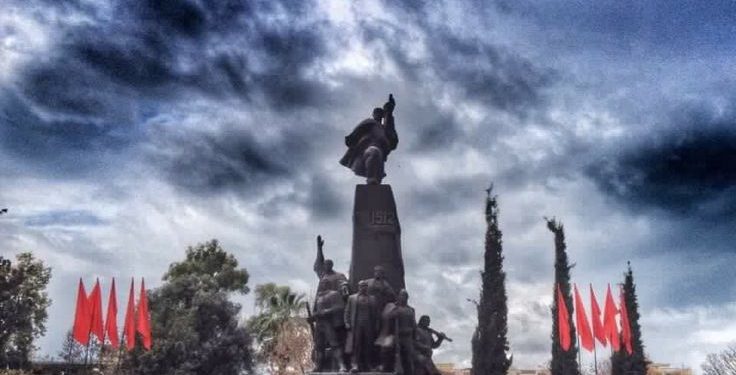 Festa e Flamurit bën bashkë liderët e shtetit. Vlora feston (video eksluzive albuk)