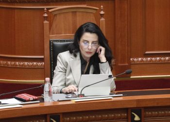 Zbardhet shkresa e Këshillit të Ministrave: Të pezullohet vendimi i GJKKO për Belinda Ballukun deri në shqyrtimin e çështjes nga Kushtetuesja!