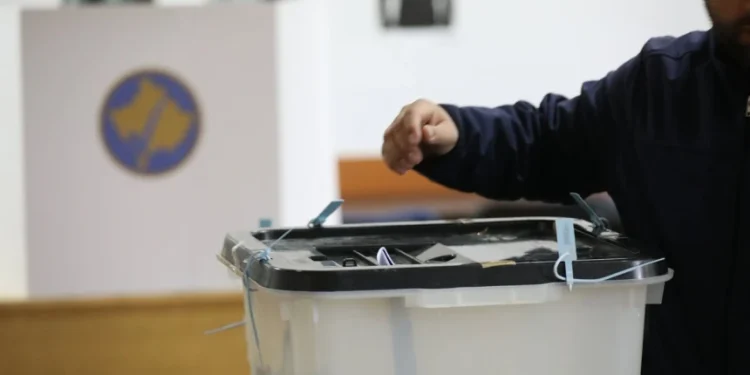 Tri palë zgjedhje brenda një viti