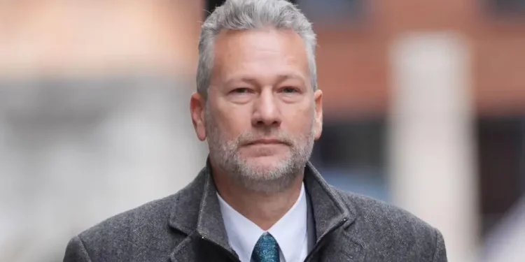 Si zbuluan mesazhet në WhatsApp ryshfetet pro-ruse të ish-politikanit të Reformës