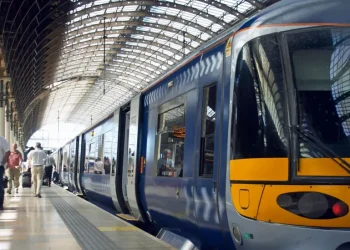 Biletat e trenit do të ngrihen në Angli vitin e ardhshëm