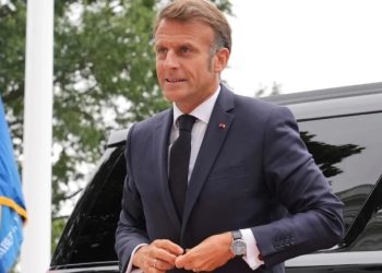 Presidenti francez: Zelensky mund të përmirësojë historikun e Ukrainës në luftën kundër korrupsionit