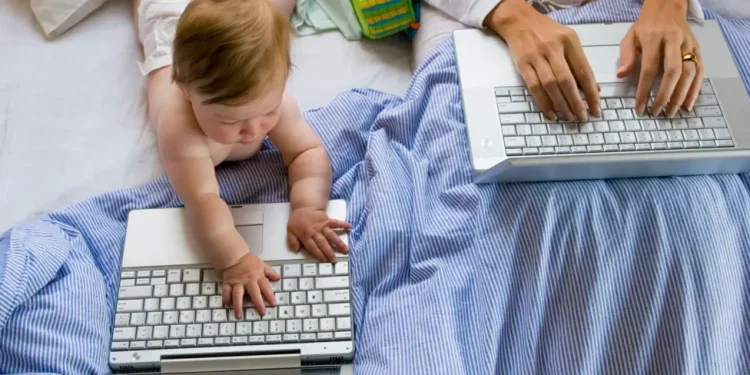 Të mësosh më shumë për një foshnjë për ta bërë atë një ‘zotëri anglez’ – A ia vlen paratë?