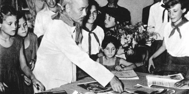 “The New York Times” më 1957: Struktura fizike e shqiptarëve shpreh sëmundjen kronike të dorëzimit