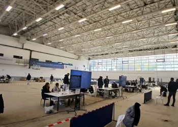 KQZ: Verifikimi i votave në Mitrovicë drejt përfundimit, vazhdon rinumërimi i 41 vendvotime në Drenas