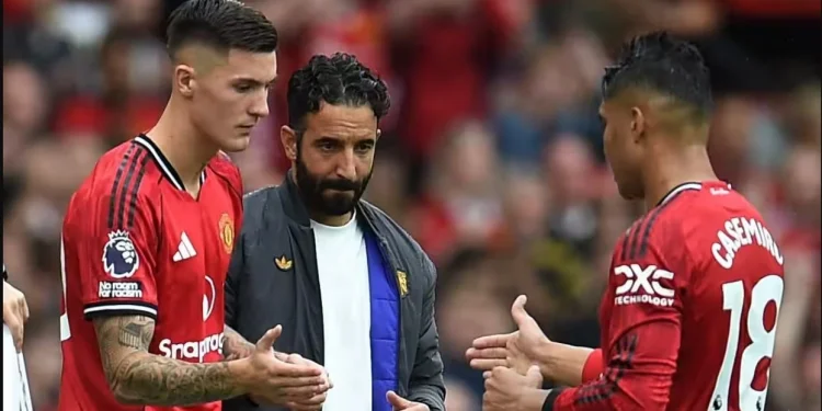 Manchester United po përgatitet të shpenzojë 120 milionë për të nënshkruar me dy yje