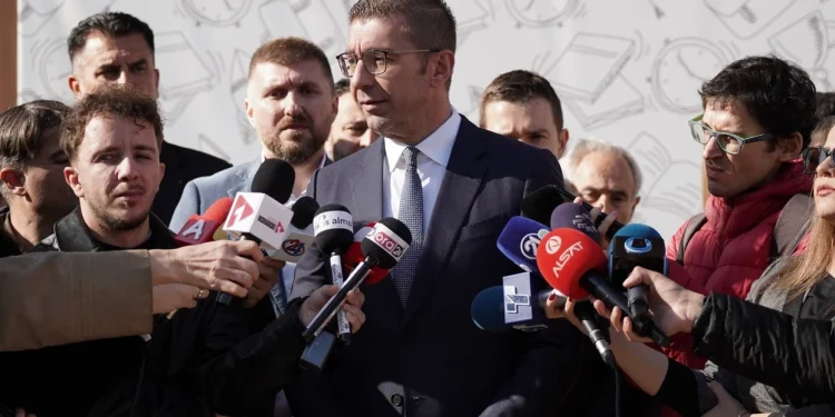 Mickoski, Limanit: Dy plane të detajuara urbanistike në Gostivar i ke bërë në mënyrë të paligjshme