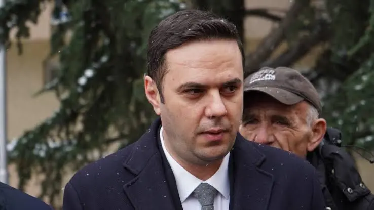 LDK fiton 5 komuna-Abdixhiku: Prishtina foli e para. Përparim Rama: I gatshëm të bashkëpunoj me të gjithë