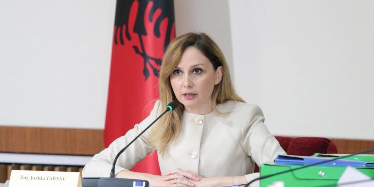 PD kritika për buxhetin 2026, Tabaku: Ekonomia shqiptare është e kapur në pak duar dhe prodhon për pakicën