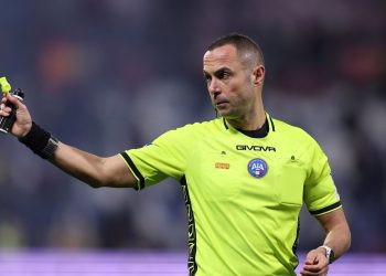 Tani sytë nga sfida me Anglinë, drejtësia do vendoset nga arbitra italianë