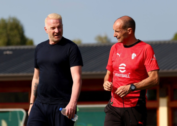 Milan, Igli Tare punon për rinovimin e titullarit të preferuar nga Alegri