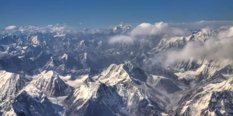 Tragjedia në Nepal, rritet numri i viktimave