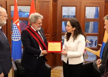 Osmani vlerëson mbështetjen historike të Shkodrës për Kosovën