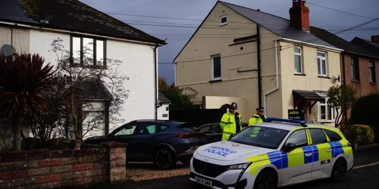 Tragjike në Britaninë e Madhe, foshnja 9-muajshe humb jetën pasi sulmohet nga qeni i familjes