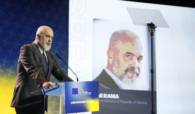 Brukseli kritikon Shqipërinë për mungesë progresi në lirinë e medias