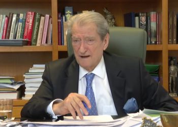 Berisha zbulon skenarin e protestës: 1 herë në javë, deputetë dhe qytetarë do thonë zërin e tyre