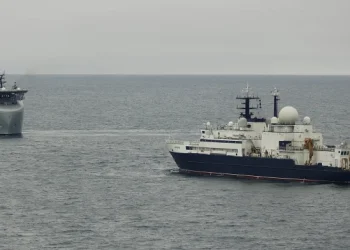 Flota e anijeve luftarake të Britanisë dhe Norvegjisë do të gjurmojnë anijet ruse të spiunazhit