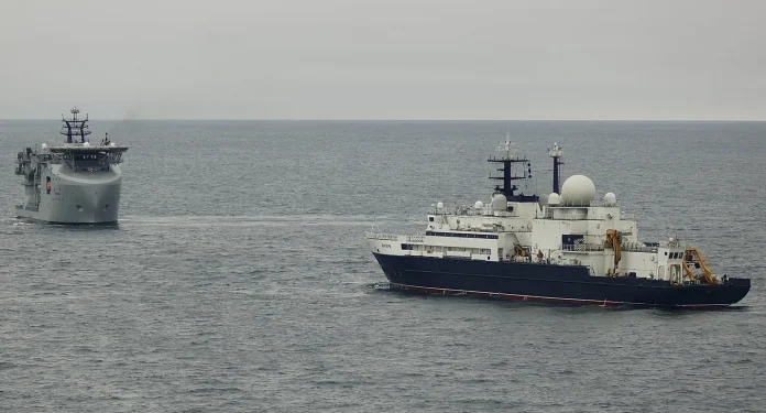 Flota e anijeve luftarake të Britanisë dhe Norvegjisë do të gjurmojnë anijet ruse të spiunazhit