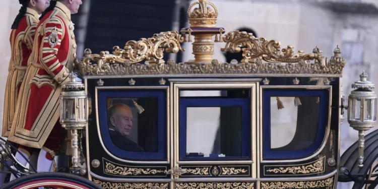 Mbreti Charles III dhe “shpenzimet miliardere” të monarkisë britanike