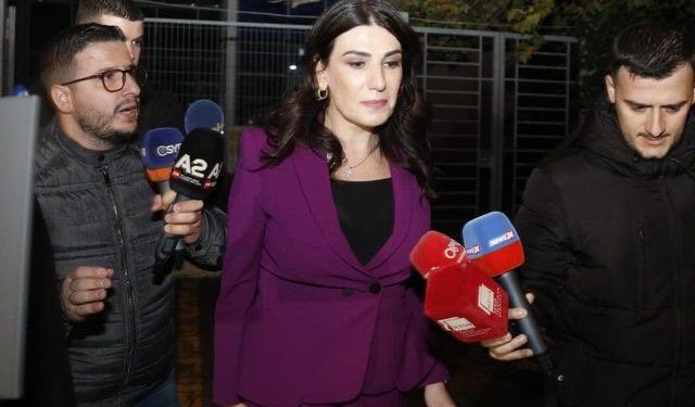 Hetimet/ SPAK kontrolle në banesat e Mirlinda Karçanajt dhe biznesmenëve