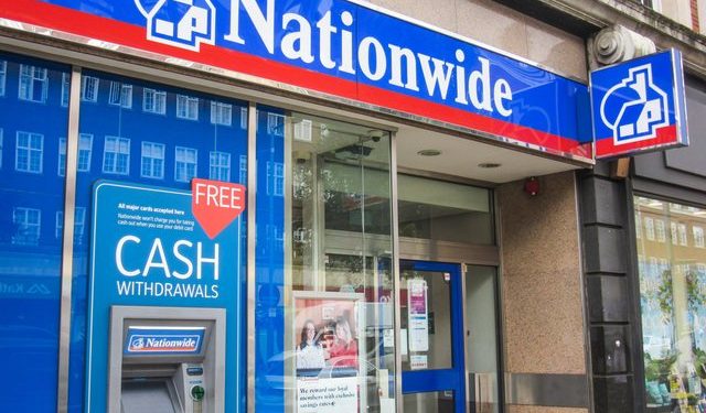 “U PËRDOR PËR PASTIM PARASH”/ Autoritetet britanike vendosin 60 milionë euro gjobë ndaj bankës Nationwide
