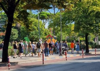 Turistët e huaj shpenzuan në vendin tonë 4,4 miliardë euro