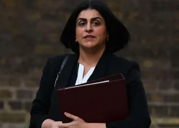 Britania e Madhe kufizon vizat për Republikën e Kongos për shkak të politikës së kthimit të emigrantëve