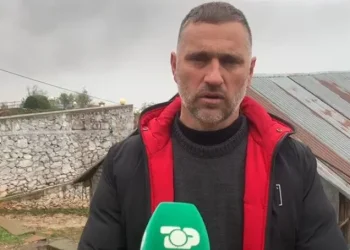 Babai i të miturit që u vra nga bashkëmoshatari në Durrës: Nuk kishte lidhje me sherrin