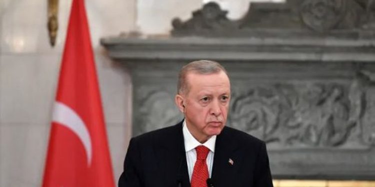 Erdogan jep alarmin: Lufta Rusi-Ukrainë ka mbërritur në pragun e Turqisë