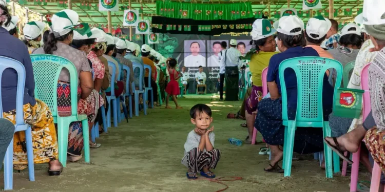‘Do të votojmë, por jo me zemrat tona’: Brenda zgjedhjeve të organizuara nga sundimtarët ushtarakë të Myanmarit