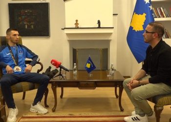 Zbarkon në Kosovë nënkampioni i botës në karate