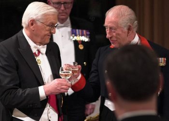 80 vjet paqe dhe miqësi… Vizita historike e Presidentit të Gjermanisë në Angli, i shtrohet darkë dhe batuta nga Mbreti