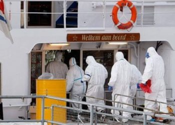 Shpërthen virusi i rrezikshëm në Britani, mbyllen disa shkolla, bëhet thirrje për rikthimin e maskave