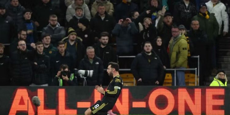 Po rikthehet Manchester United, fitore e thellë në transfertë