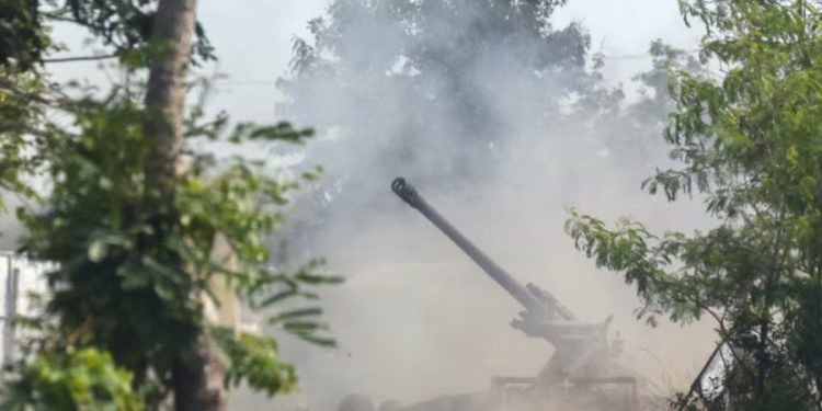 Luftimet mes Tajlandës dhe Kamboxhias përshkallëzohen përgjatë kufirit të kontestuar