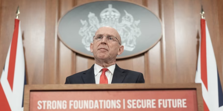 Vritet një pjesëtar i forcave britanike në një aksident ushtarak në Ukrainë