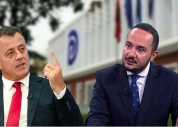 Noka ‘thumbon’ Salianjin pas sherrit në Kryesi: E nisi me bujë si ‘shpëtimtar’ i PD-së, por pas tre javësh kërkon një karrige