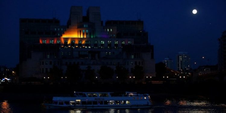 “Kërcënim agresiv nga Rusia!” Paralajmërimi i shefes së spiunazhit britanik MI6