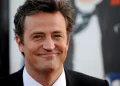 E tallnin në mesazhe, dënohet një mjek i dytë për rastin e vdekjes së yllit të “Friends”, Matthew Perry