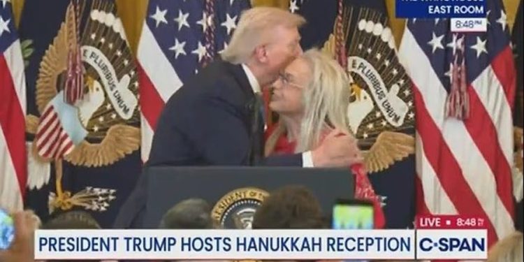 “Të jap 250 milionë $ nëse garon për një mandat të tretë”