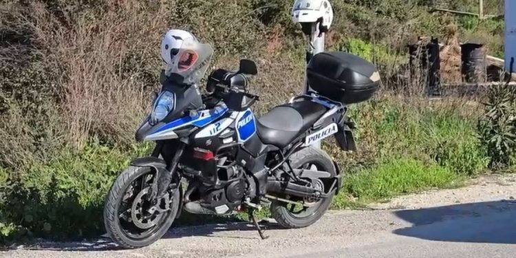 Dhunohen punonjësit e IMT dhe Policisë Bashkiake Vlorë, efektivi i rrugores qëllon në ajër