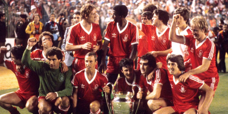 Ndërron jetë “Picasso i Nottingham Forest”