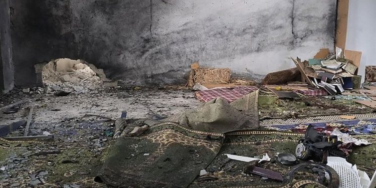 Sulm me bombë gjatë lutjeve të së premtes në një xhami në Siri, 6 të vdekur dhe 21 të plagosur