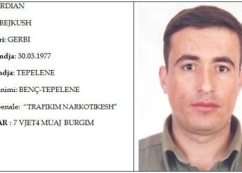 I dënuar me 7.4 vite burg për trafik droge, arrestohet në aeroportin e Athinës 48-vjeçari shqiptar!