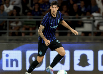 Barça rrit presionin ndaj Bastonit, alternativë është Gvardiol i Cityt