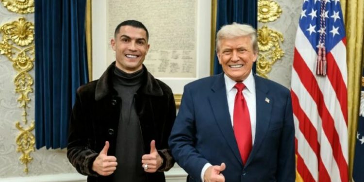 Trump zbulon detaje nga biseda telefonike me Cristiano Ronaldon