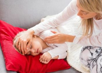 Shpërthim i pazakontë i gripit në Evropë dhe SHBA, varianti i ri K i virusit H3N2 rikthen maskën