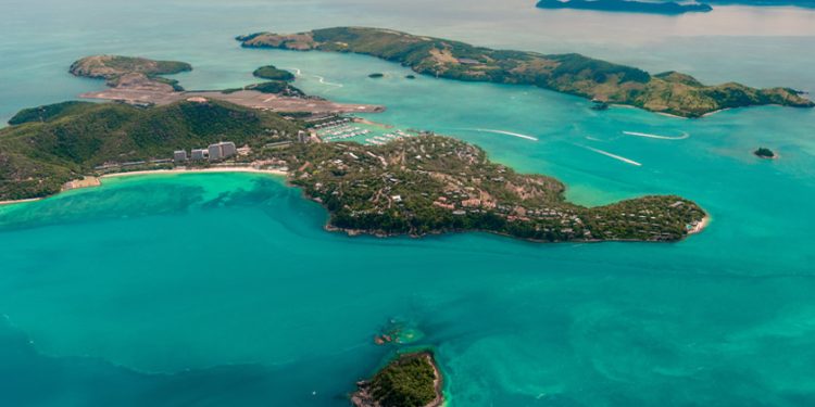 Ishulli turistik në Koralet e Mëdha të Australisë shitet për 1.2 miliardë dollarë